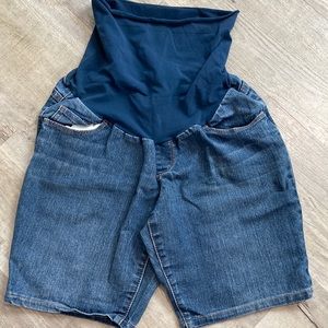 Indigo Blue Maternity Denim shorts size medium